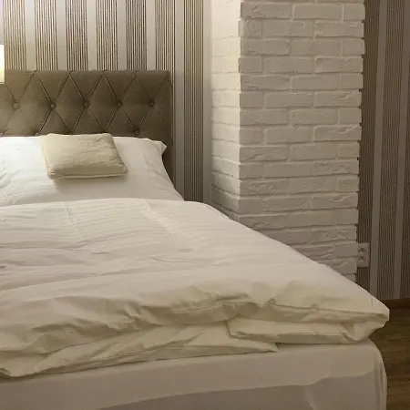 Vzhuru Nohama 3* Jáchymov