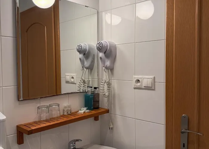 Vzhuru Nohama 3* Jáchymov